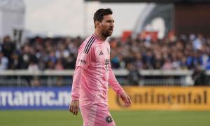 Opposition coach saves irate Messi from seeing red