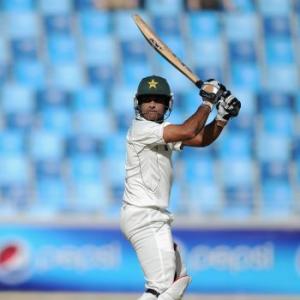Hafeez, Shehzad score fifties as first Test ends in draw
