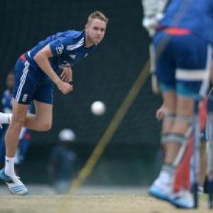 England captain Broad rules himself fit for World T20