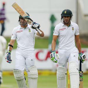 South Africa rue rash shots as De Villiers stays hot