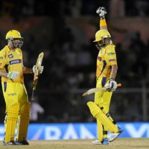 IPL PHOTOS: Raina helps Chennai eliminate Mumbai