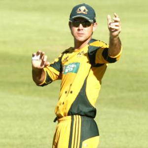 Ponting heaps praise on bowlers