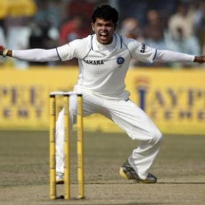 Images: India - Sri Lanka, 2nd Test, Day 3