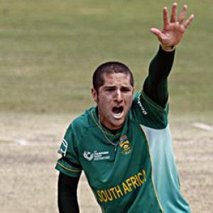 Five-star Parnell puts SA back on course