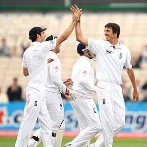 Finn helps England to innings win over Bangladesh