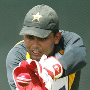 Pakistan axe Akmal brothers for South Africa tour