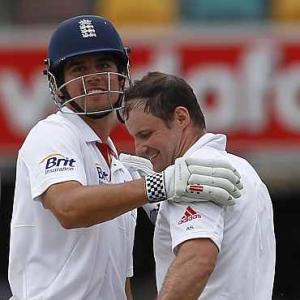 Images: Strauss, Cook lead spirited England fightback