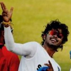 Sreesanth likely to replace Nehra in final