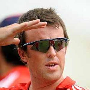 Swann slams Indians for refusing use of DRS