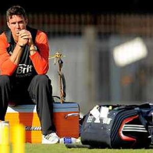 Pietersen to have hernia operation after World Cup