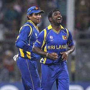 SL trounce Kiwis, go to top of group