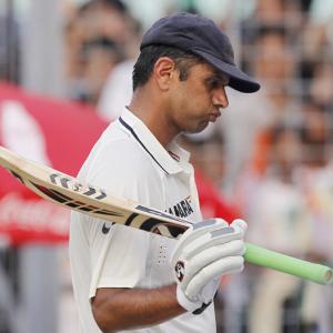 Photos (Day I): Dravid puts India in the driver's seat