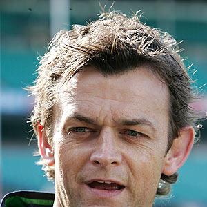 Gilchrist says, bowlers could not adjust to the wicket
