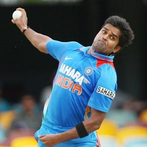 Vinay Kumar replaces injured Balaji in India T20 squad