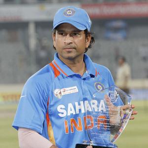Compliments and surprise as Tendulkar quits ODIs