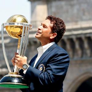 PIX: Tendulkar felicitates the World Champions! - Rediff.com