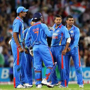 India look to avoid T20 whitewash against Aussies