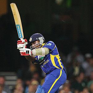 Sri Lanka trounce Aus for first win in tri-series