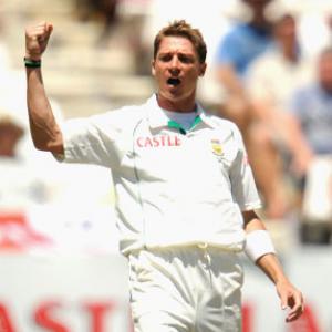 Newlands Test: South Africa close in on series win