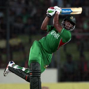 Bangladesh thrash SL, put India out of Asia Cup final