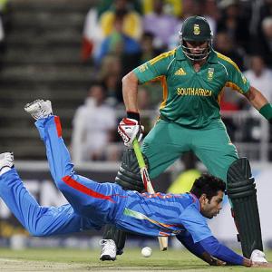 Photos: Rain checks India's fightback in SA T20
