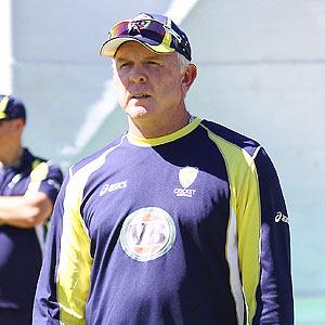 McDermott quits as Australia bowling coach