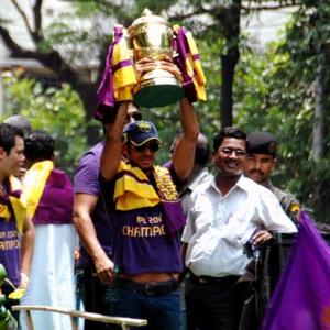 PHOTOS: IPL champions KKR's victory parade in Kolkata
