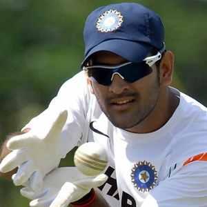 We are open to playing Pakistan in India: Dhoni