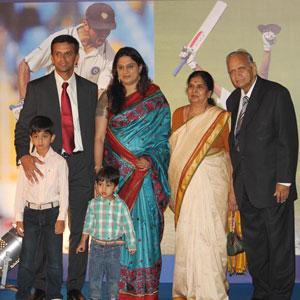 Dravid's sons want him to bat like Gayle!