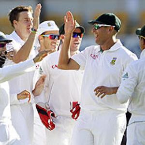 Gabba Test: Bowlers put SA on top as Aus struggle