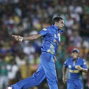 Six wickets for Ajantha Mendis as Lanka thrash Zimbabwe
