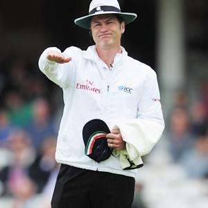 Simon Taufel to quit umpiring after T20 World Cup