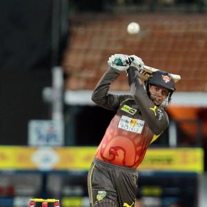 PHOTOS: Chennai Super Kings v Sunrisers Hyderabad