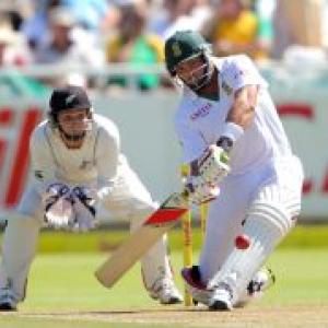 South African Kallis passes 13,000  Test runs