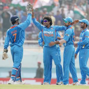 Ranchi ODI Images: Bowlers help India take 2-1 lead