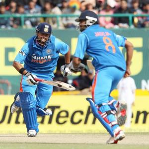 Stats: Raina is 13th Indian to complete 4,000 ODI runs
