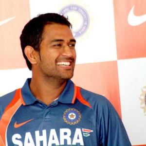 Dhoni 32nd birthday celebrations laid low by injury