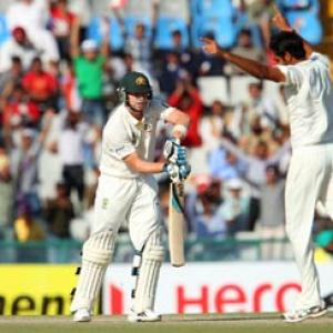 Kumar's triple strike gives India the edge in Mohali