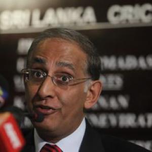 CSA planning to send Lorgat on leave to please BCCI?