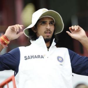 We did not want to risk Ishant's finger injury: Dhoni