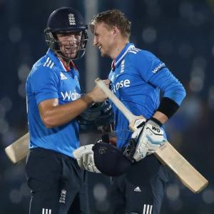 Buttler, Root guide England to victory over Sri Lanka
