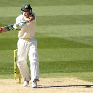 Captain Smith anchors Australia on attritional opening day at MCG