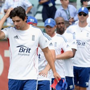 Cook does not have the tactical brain to lead the side, says Pietersen