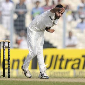 India can't bowl England out twice: Vengsarkar