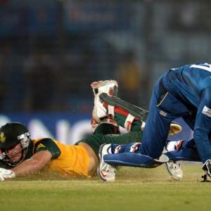 WT20 PHOTOS: Sri Lanka edge past South Africa