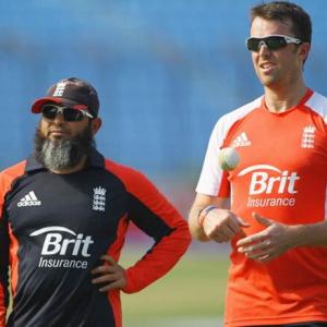 Cricket Buzz: Mushtaq quits England coaching role to join Pakistan