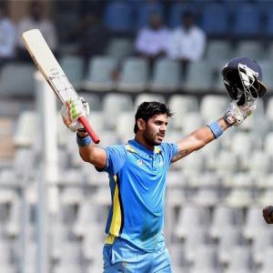 Tiwary's 151 guides East into Deodhar final