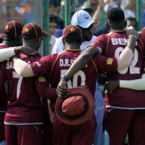 Viv Richards lauds WI team for playing in India despite pay dispute