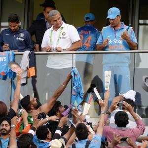 Most successful ODI captain Dhoni lauds his 'fantastic' team