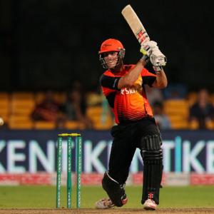Scorchers tame Lions, pave way for Chennai's entry to CLT20 semis